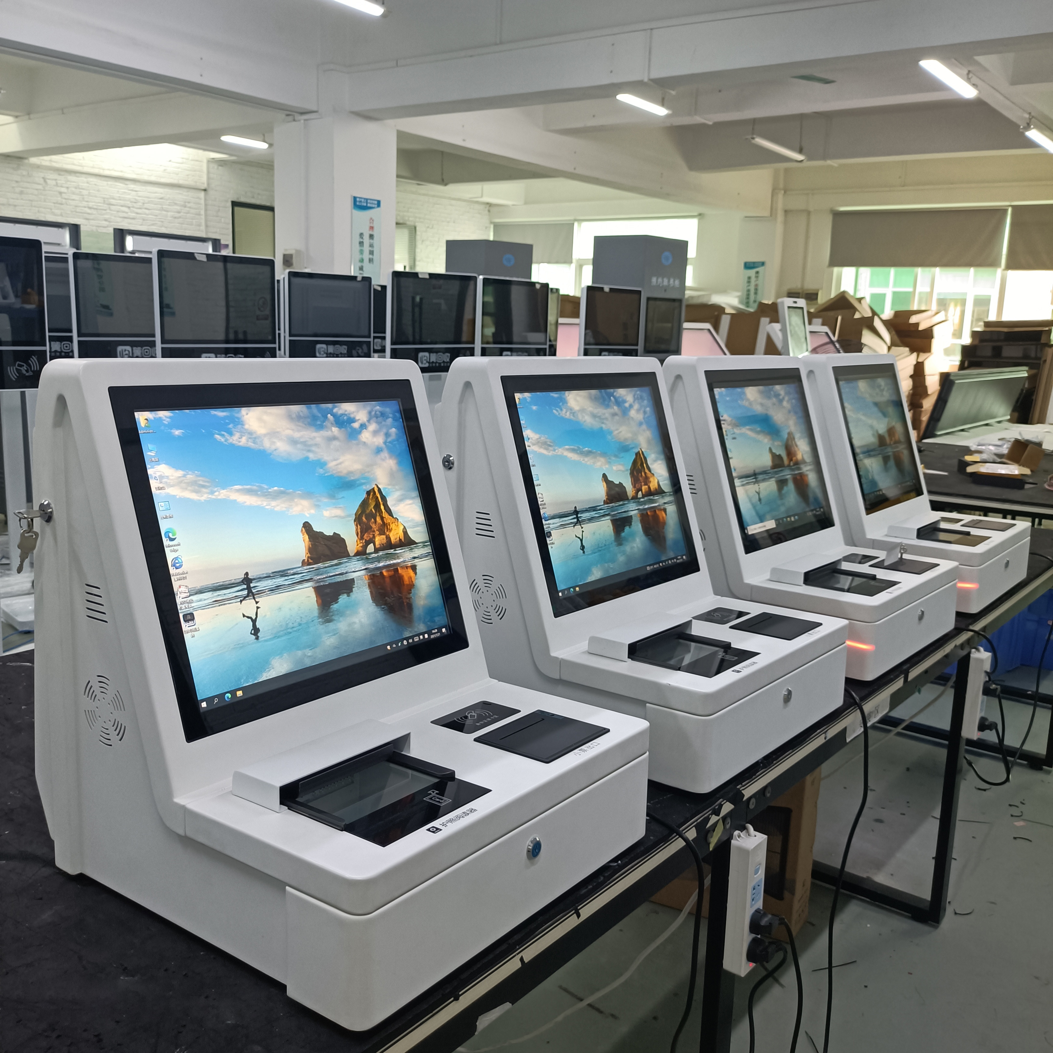 來訪人員登記一體機證件信息實名登記終端設(shè)備定制